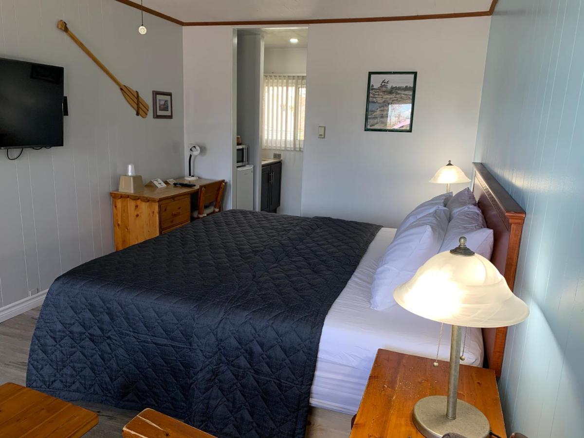 Town & Country Motel Parry Sound Dış mekan fotoğraf