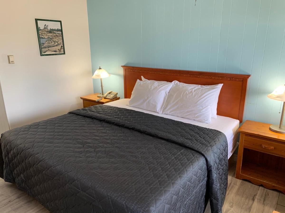 Town & Country Motel Parry Sound Dış mekan fotoğraf