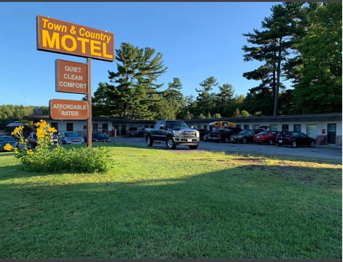 Town & Country Motel Parry Sound Dış mekan fotoğraf
