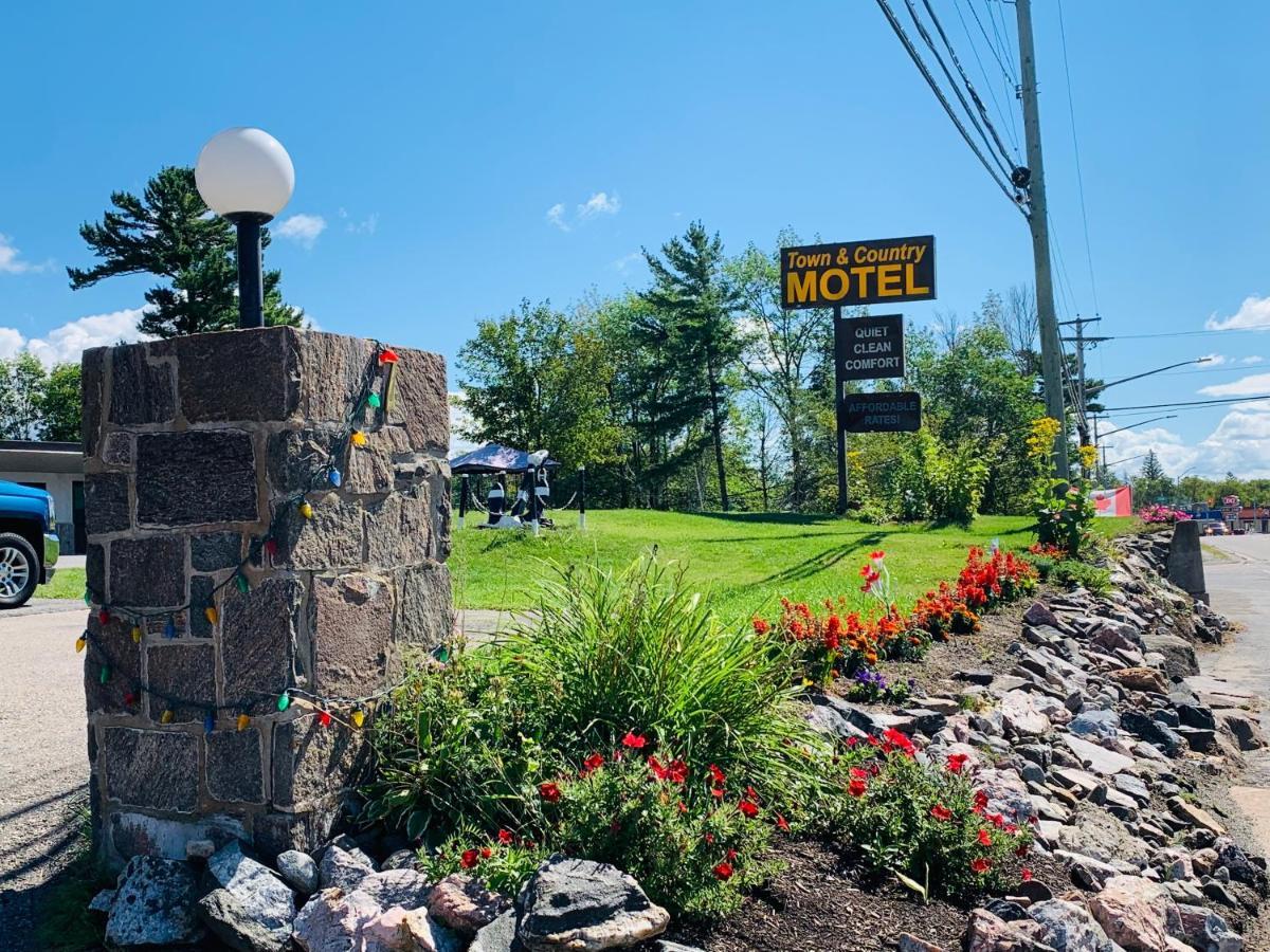Town & Country Motel Parry Sound Dış mekan fotoğraf
