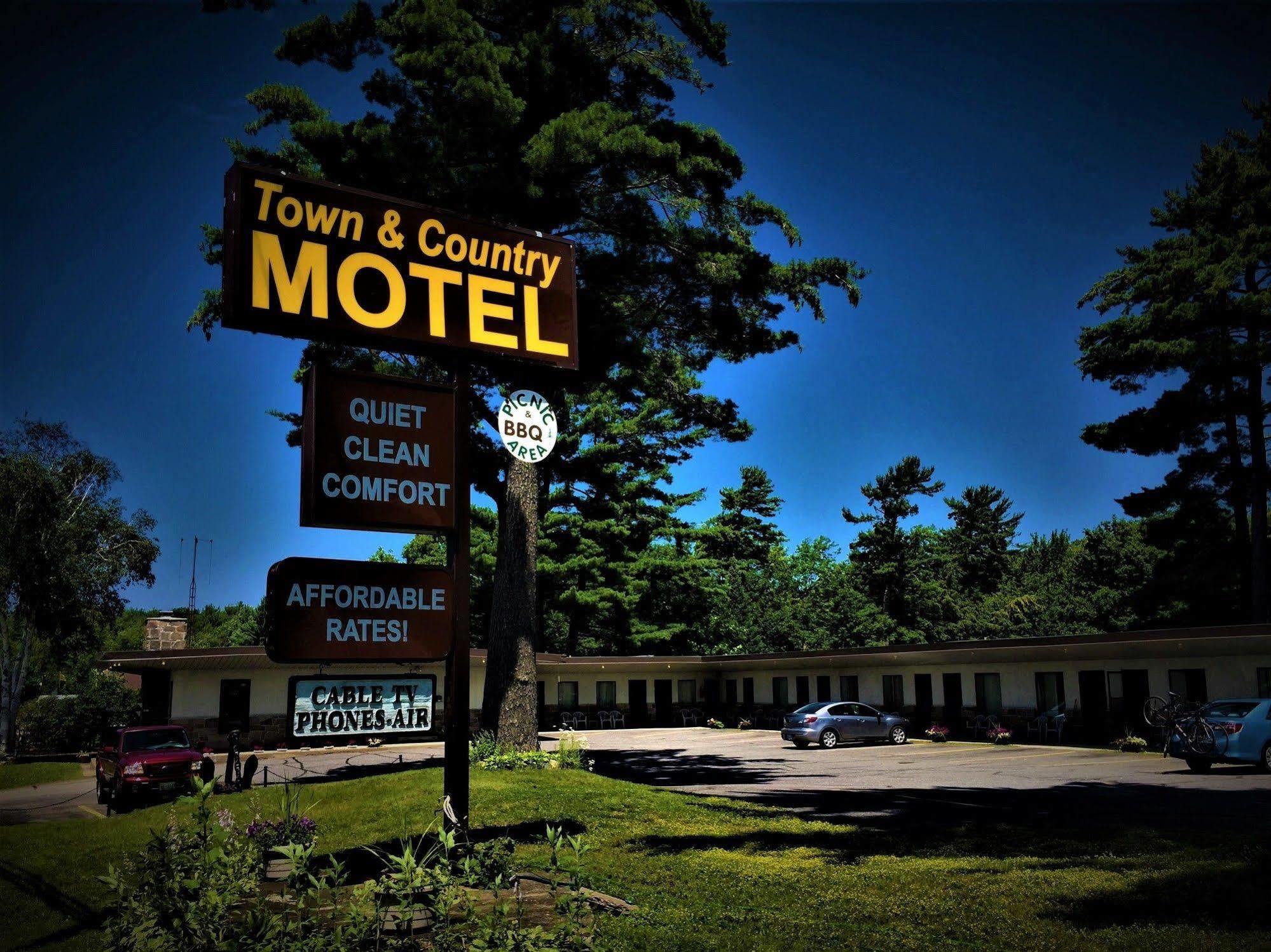 Town & Country Motel Parry Sound Dış mekan fotoğraf