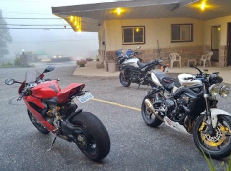 Town & Country Motel Parry Sound Dış mekan fotoğraf